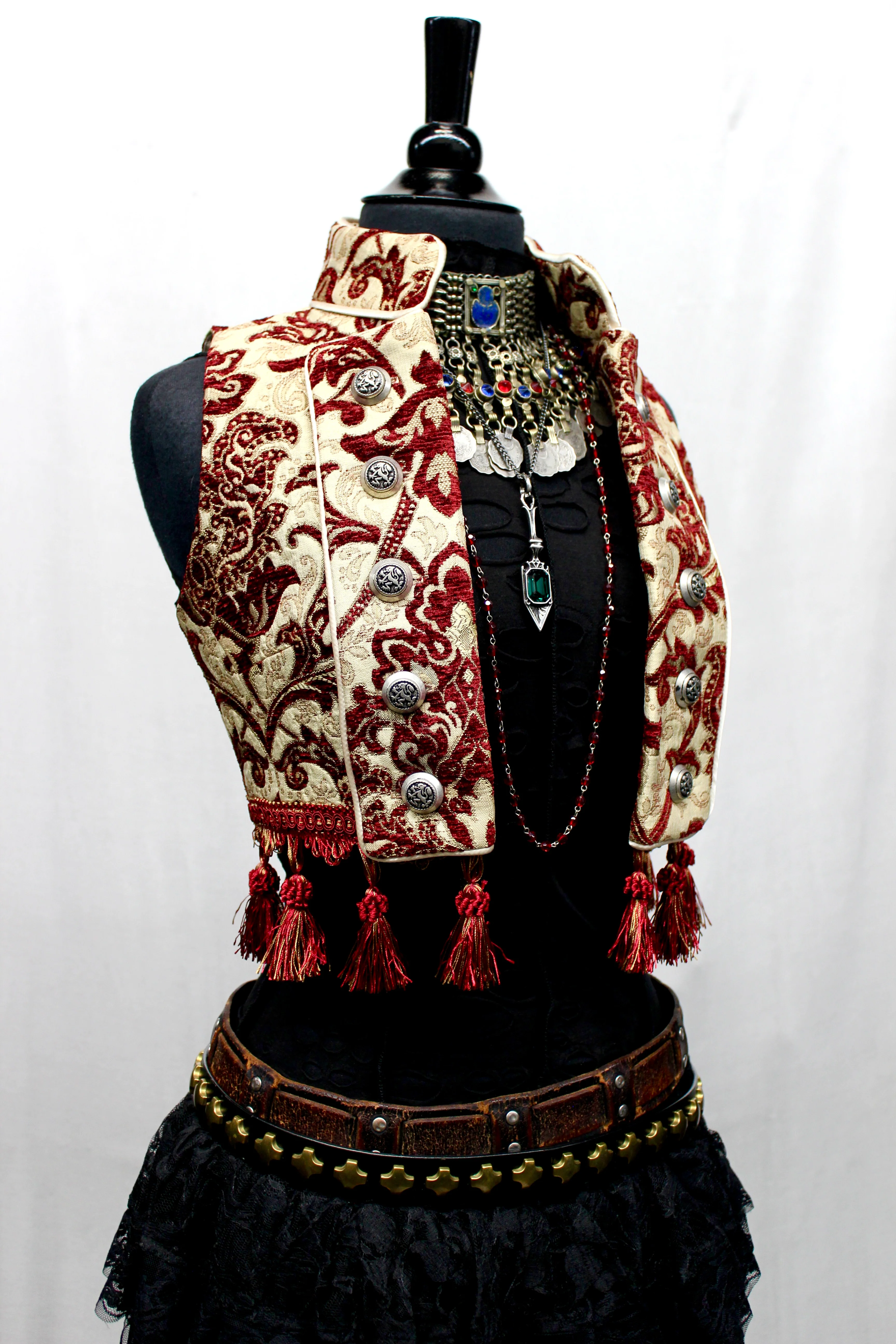 TOREADOR VEST - BURGUNDY/IVORY TAPESTRY - Image 3