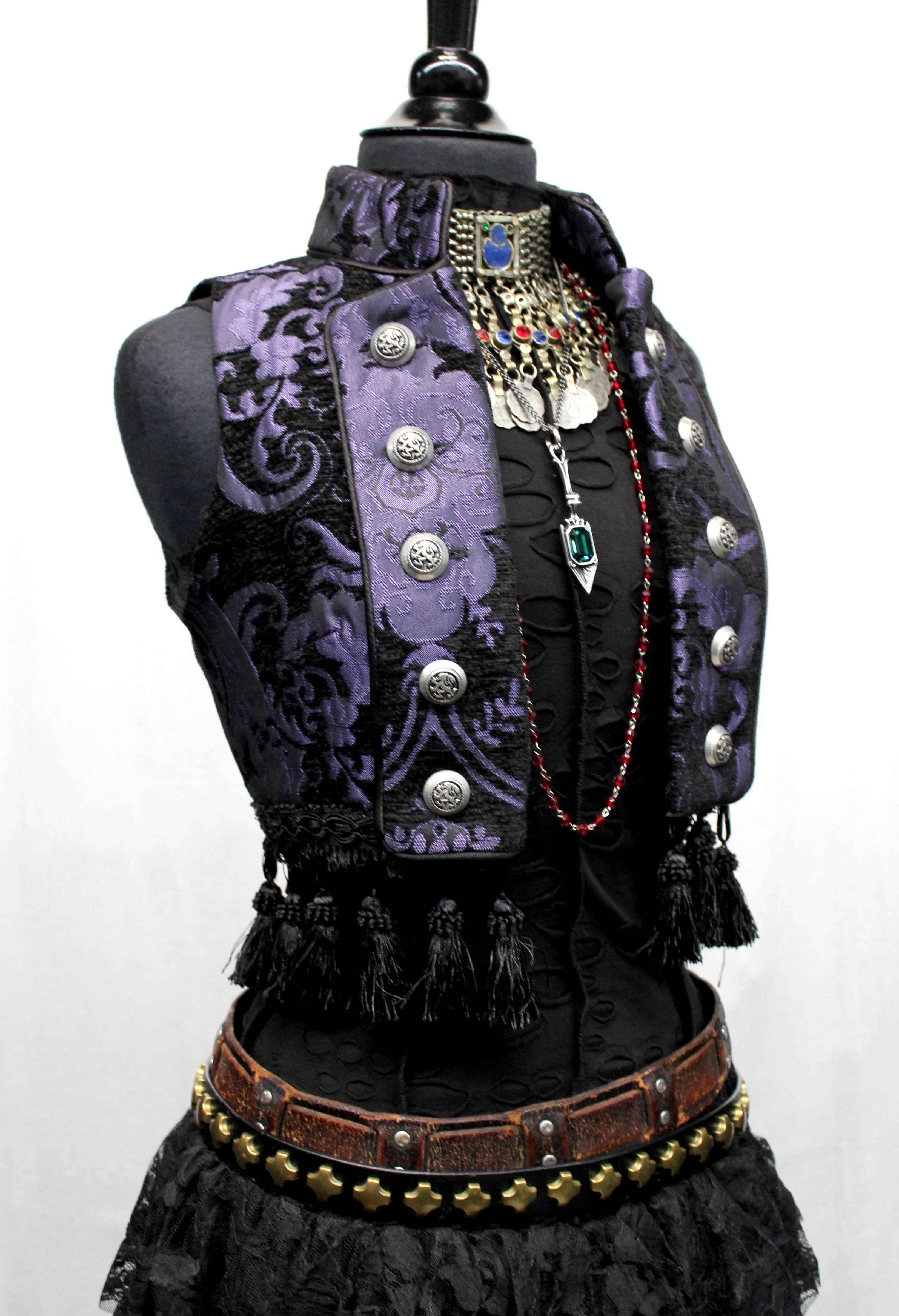 TOREADOR VEST - PURPLE/BLACK TAPESTRY - Image 8