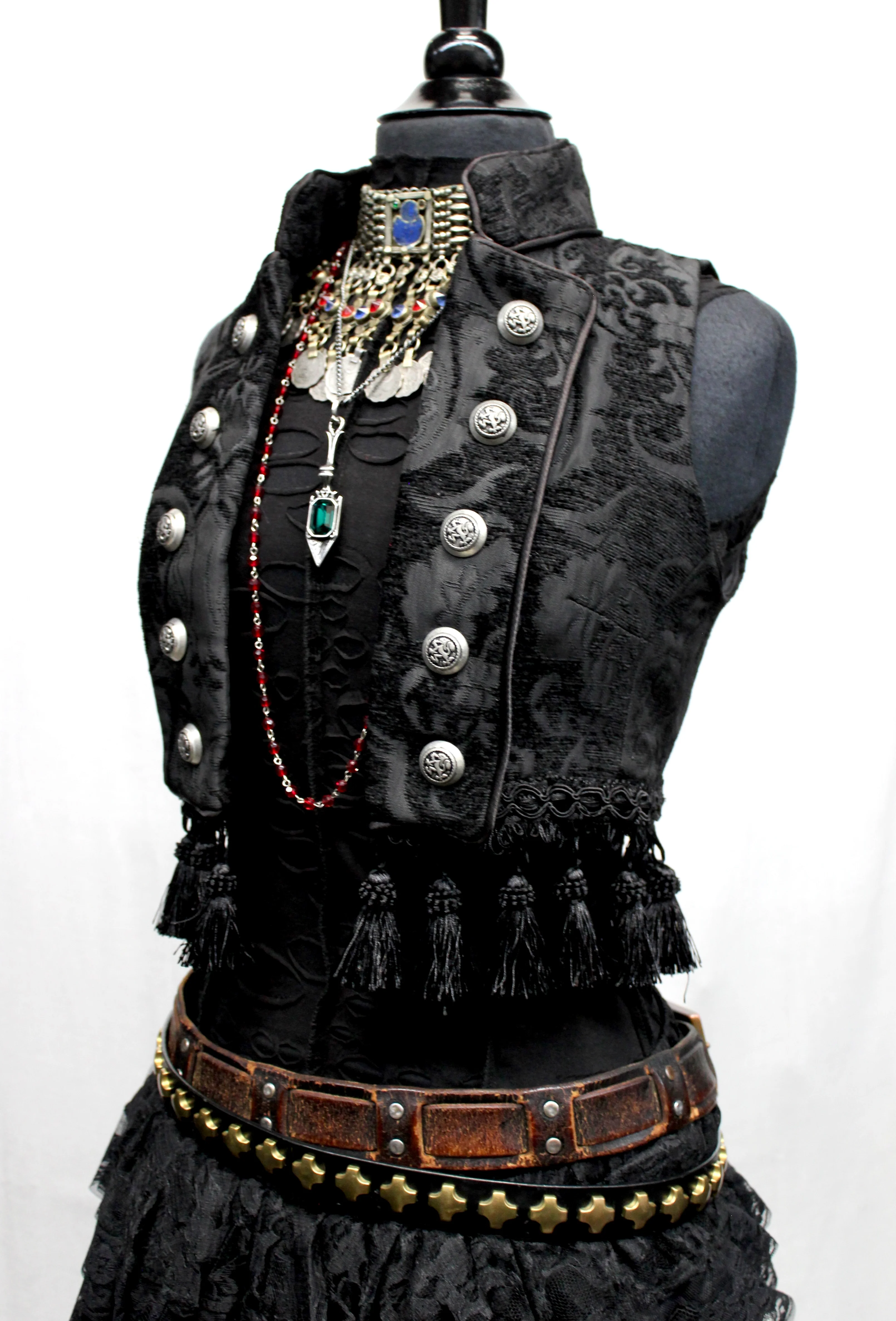TOREADOR VEST - BLACK TAPESTRY - Image 3