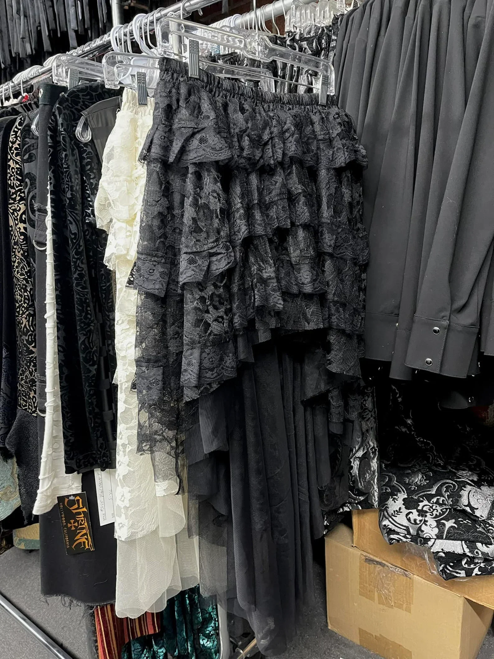 FRENCH CABARET SKIRT - BLACK LACE - Image 3