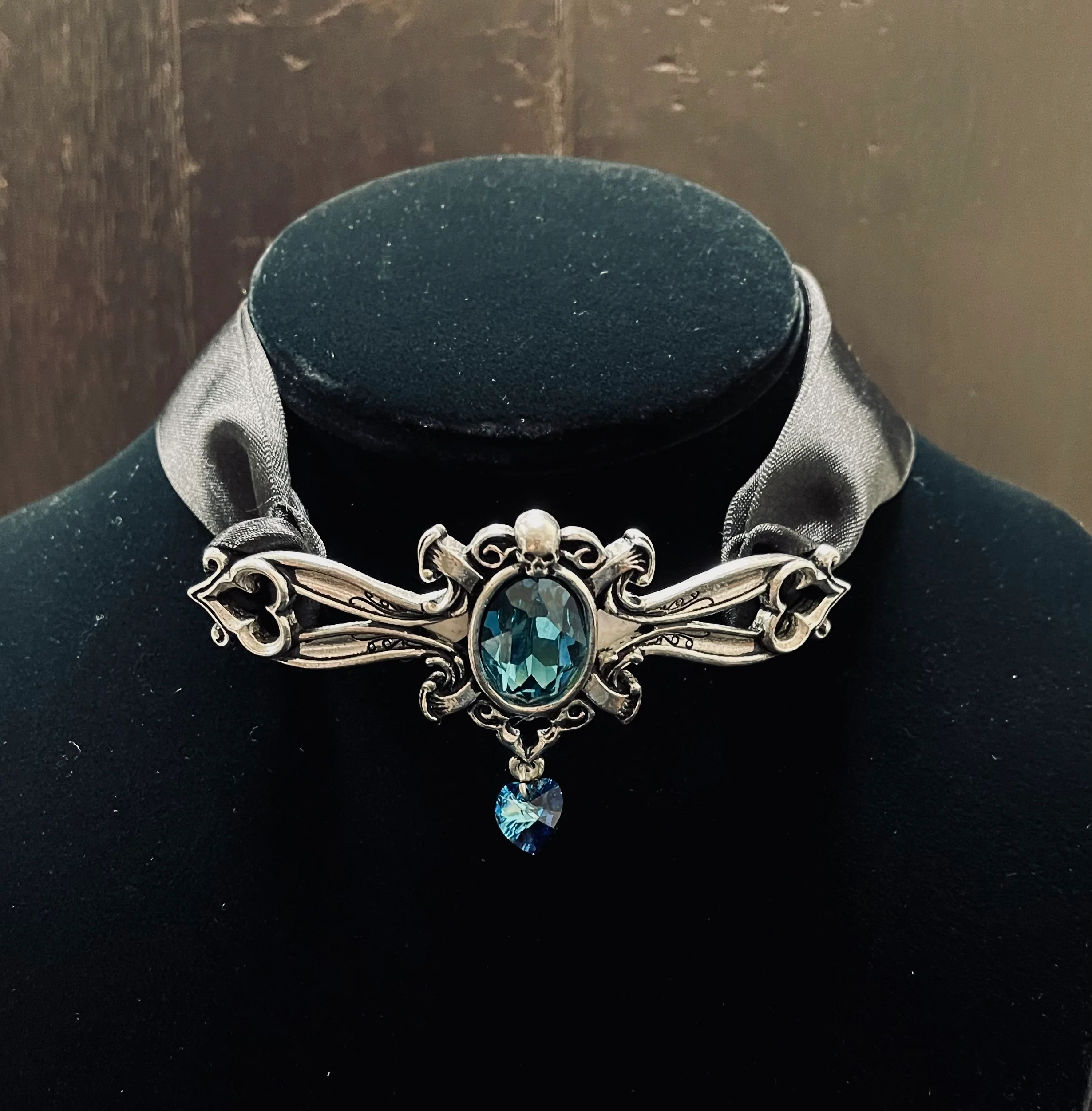 ACQUAMARINE CRYSTAL CHOKER OR HEADPIECE - Image 2