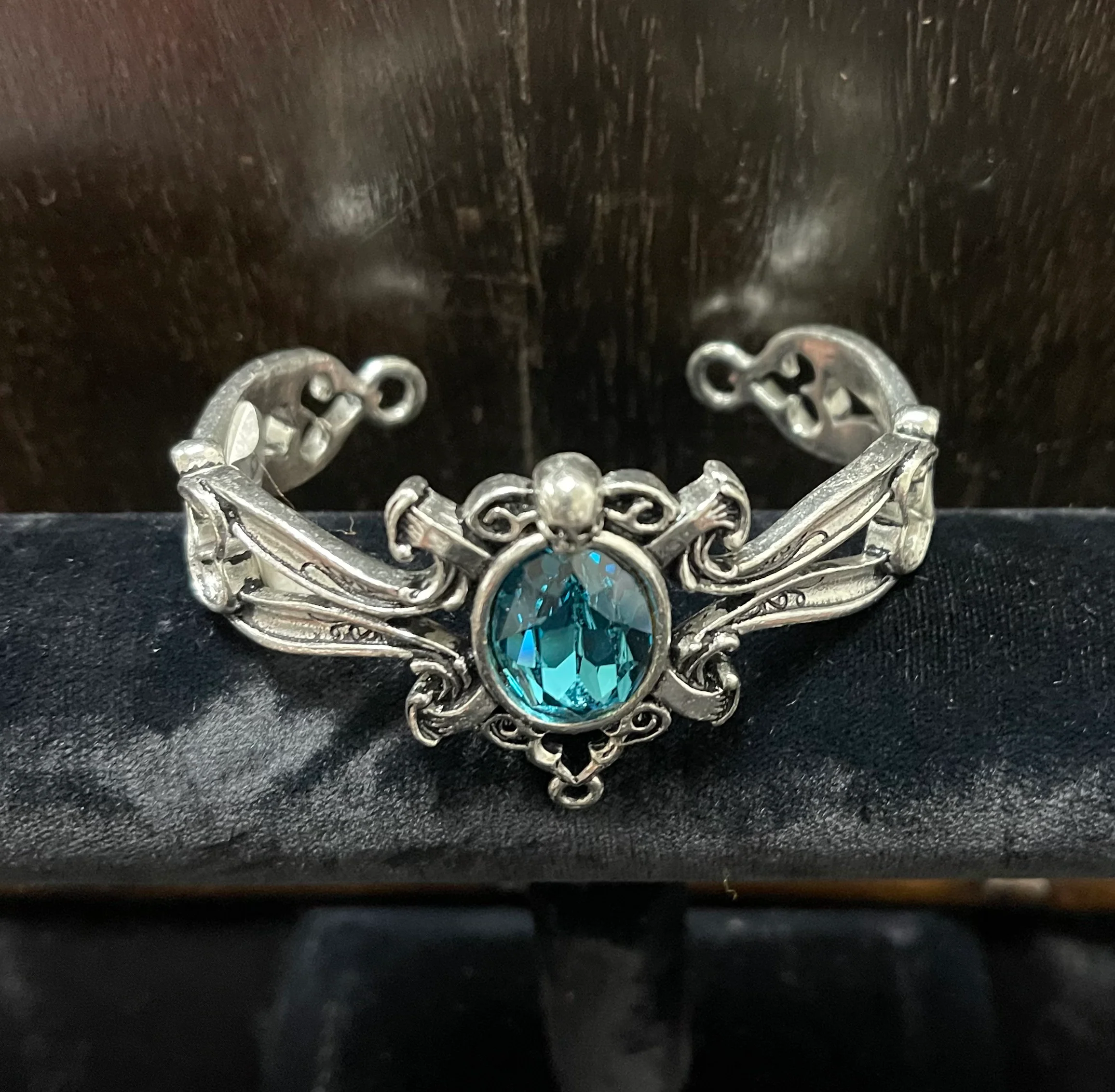 AQUAMARINE CRYSTAL BRACELET - Image 3