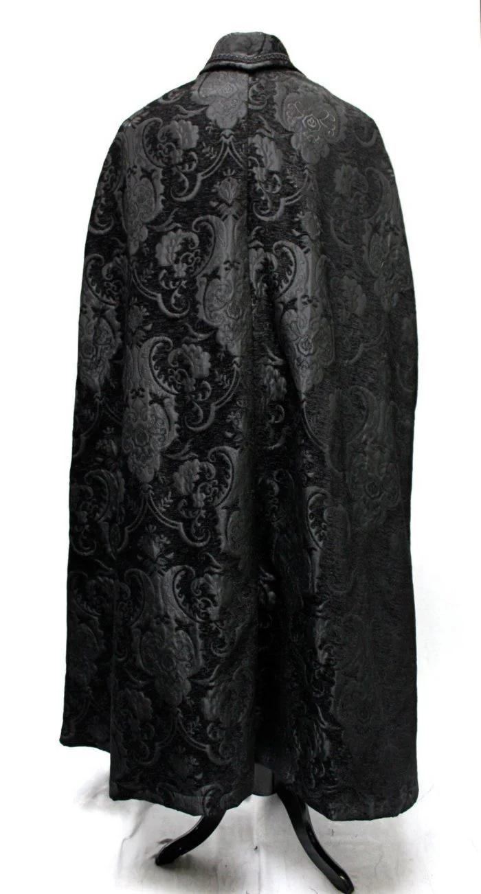 CLOAK OF DARKNESS - BLACK ON BLACK TAPESTRY W/ RED LINING - Image 5