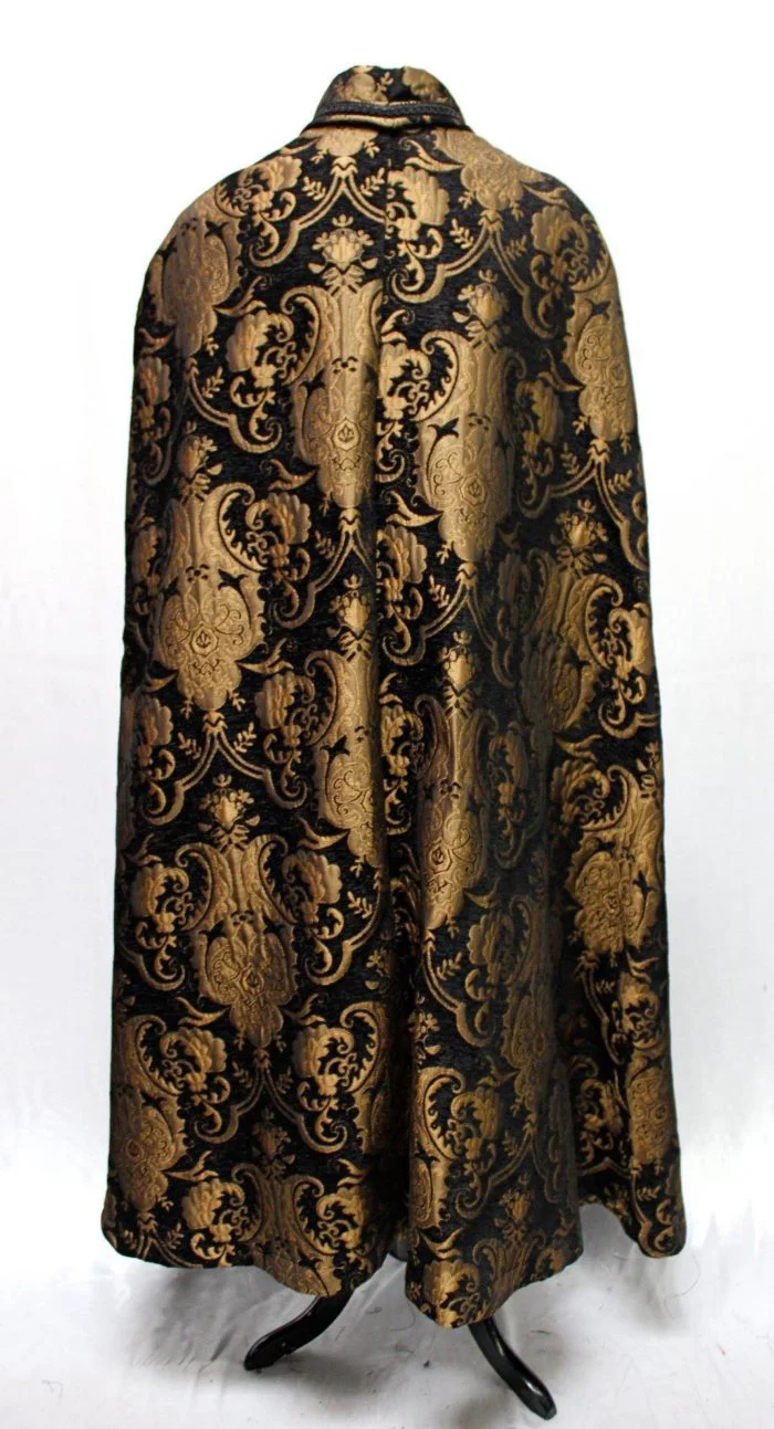 CLOAK OF DARKNESS - GOLD AND BLACK TAPESTRY - Image 5