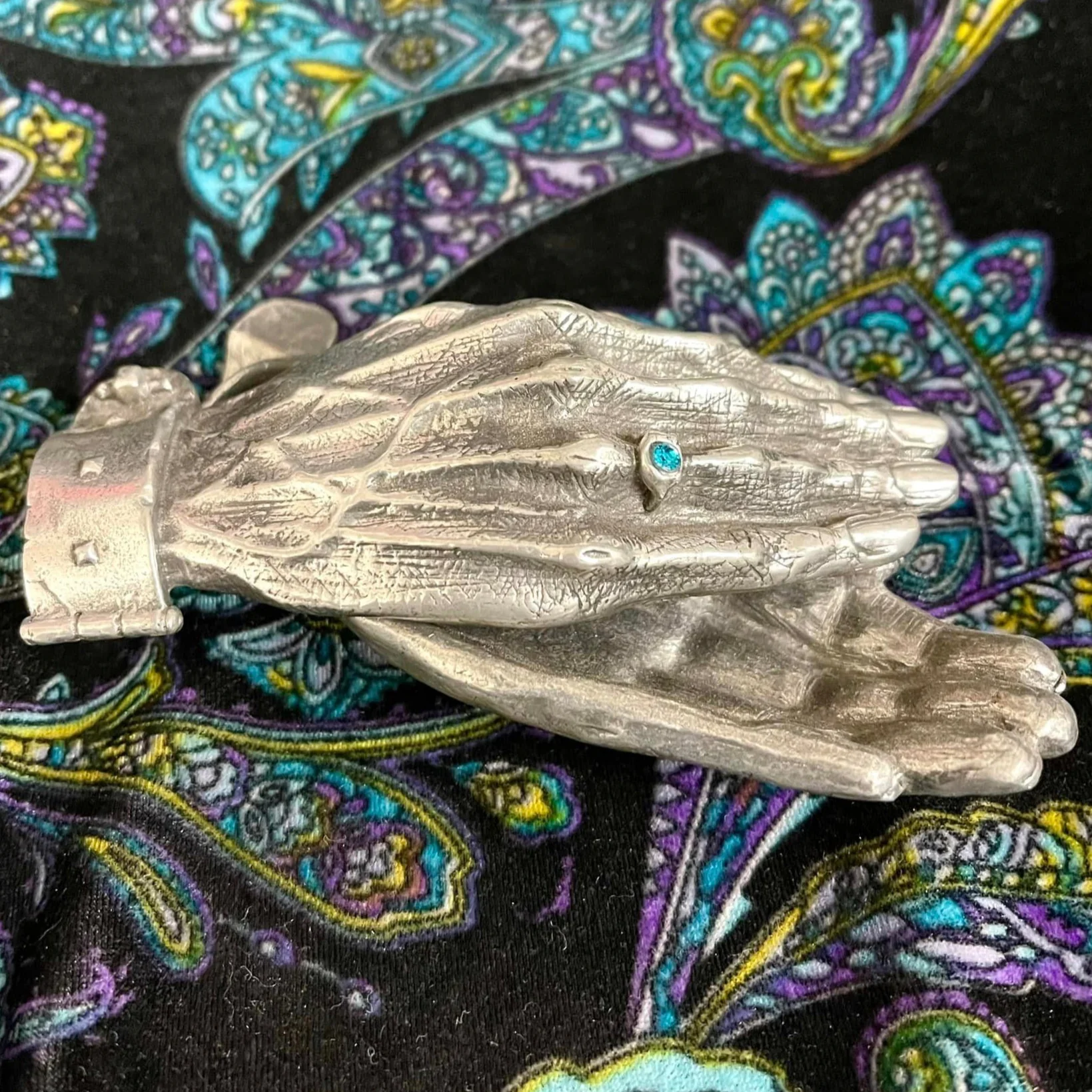 DEADMAN'S HAND CASKET - Image 2