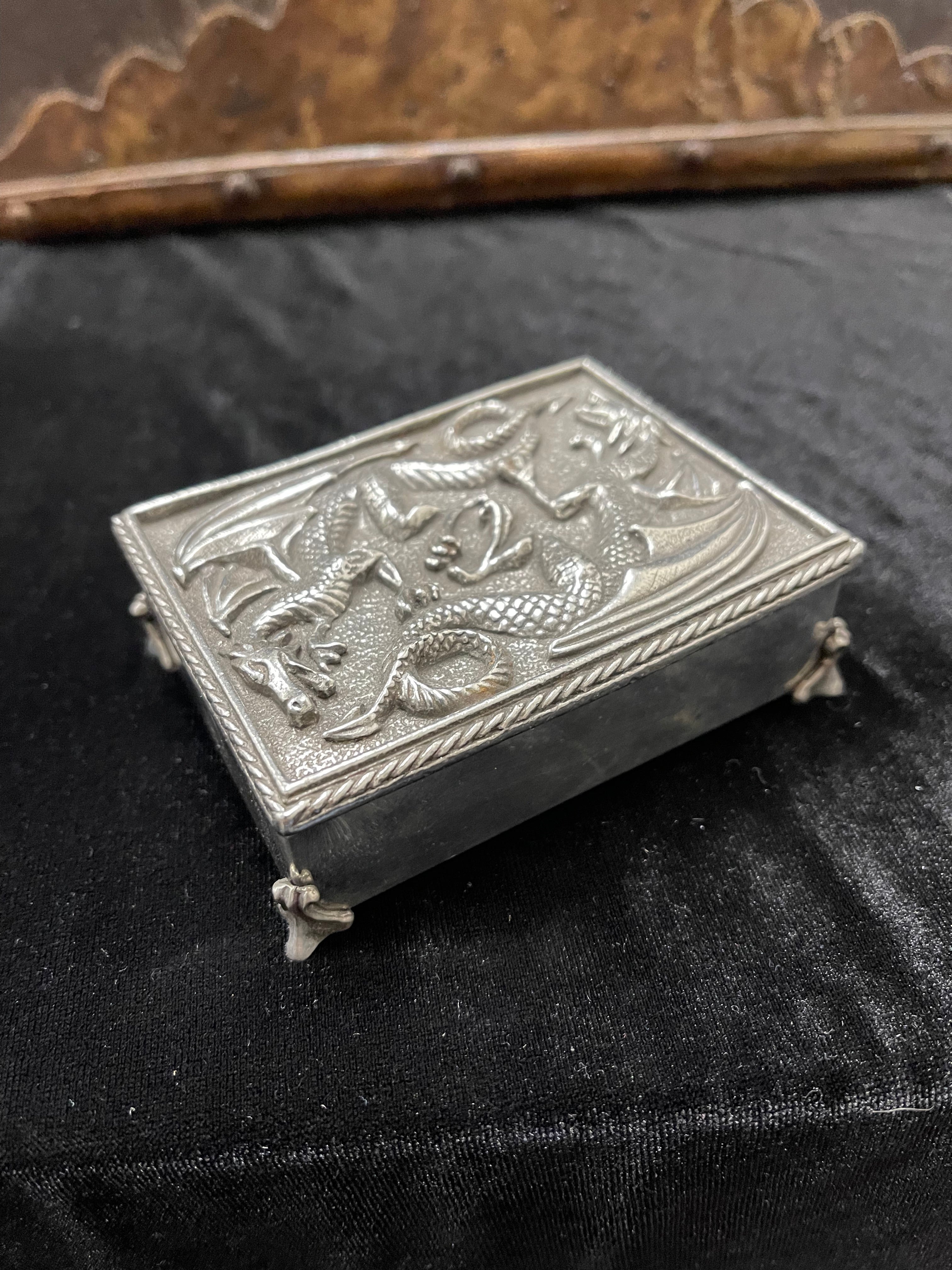 DOUBLE DRAGON CARD CASE W/ALCHEMY PLAYING CARDS - Image 5