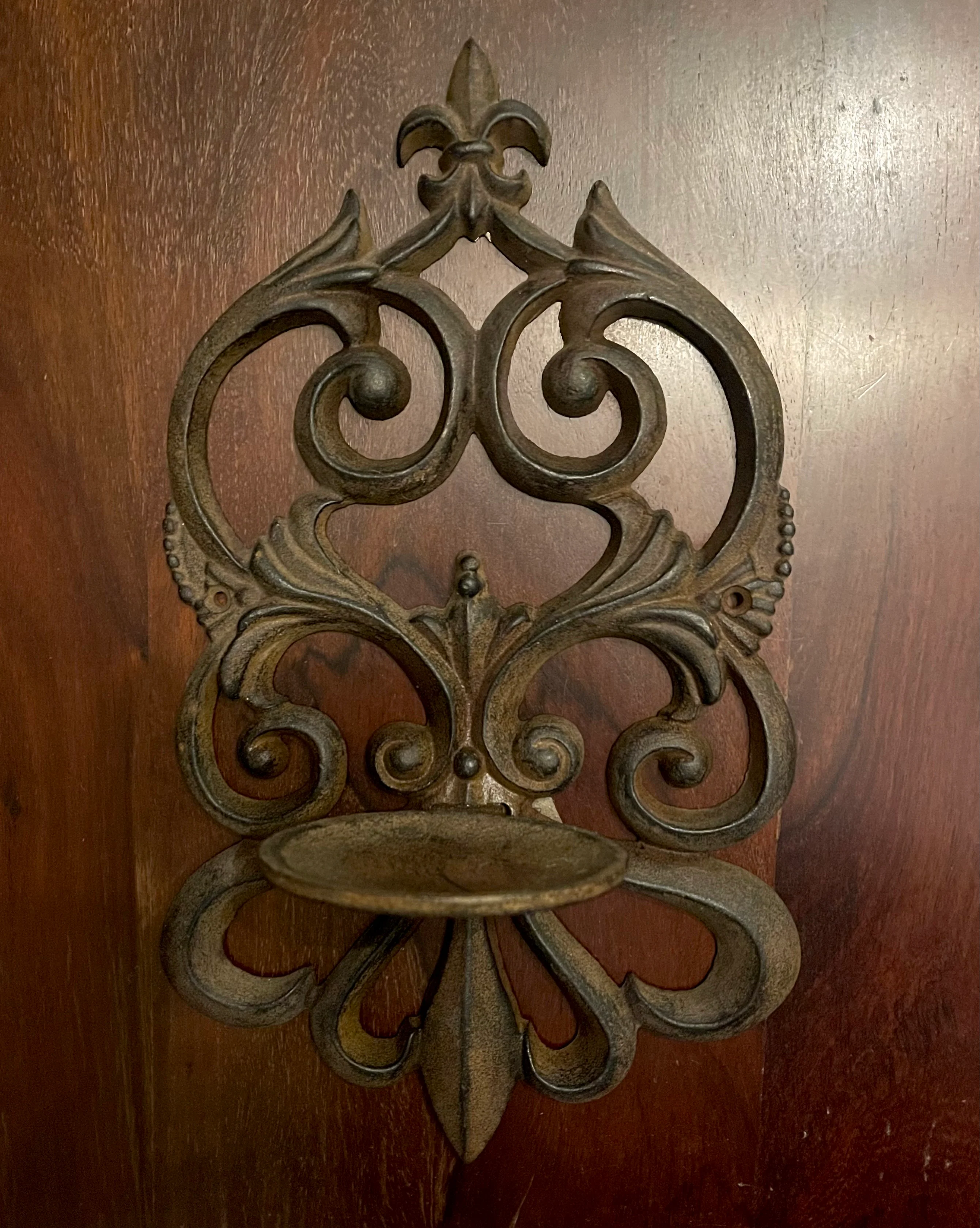 FLEUR DE LIS WALL SCONCE - Image 2