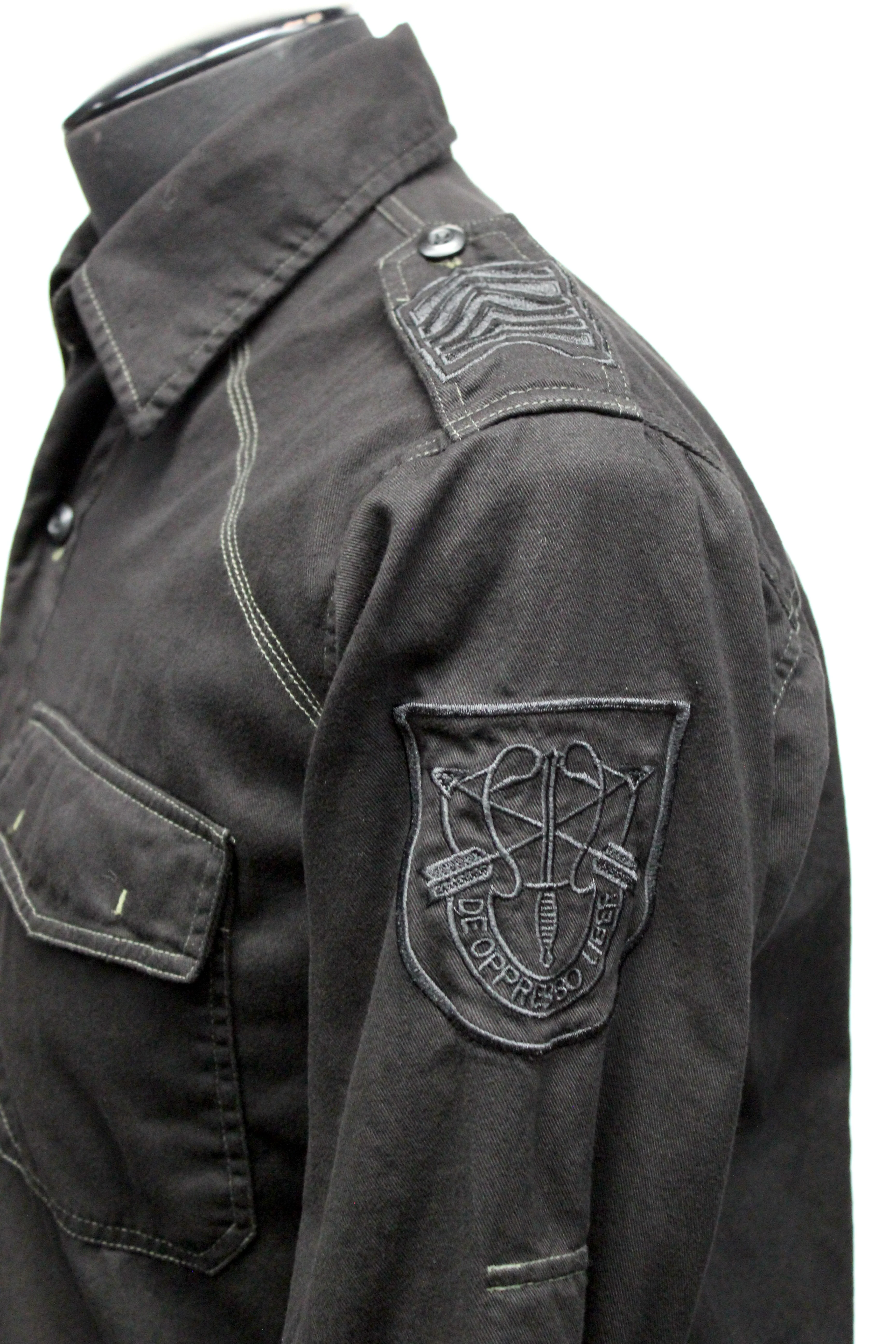 GUERRILLA ARMY SHIRT - BLACK ON BLACK - Image 5
