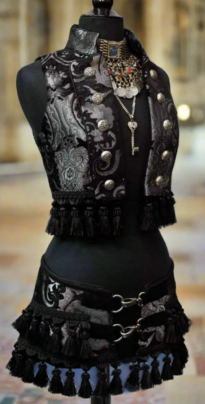 TASSEL SKIRT - SILVER/BLACK TAPESTRY - Image 6
