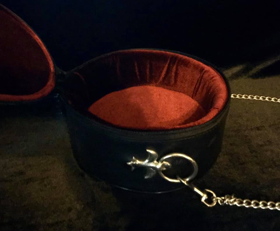 LEATHER PENTAGRAM PURSE - Image 3