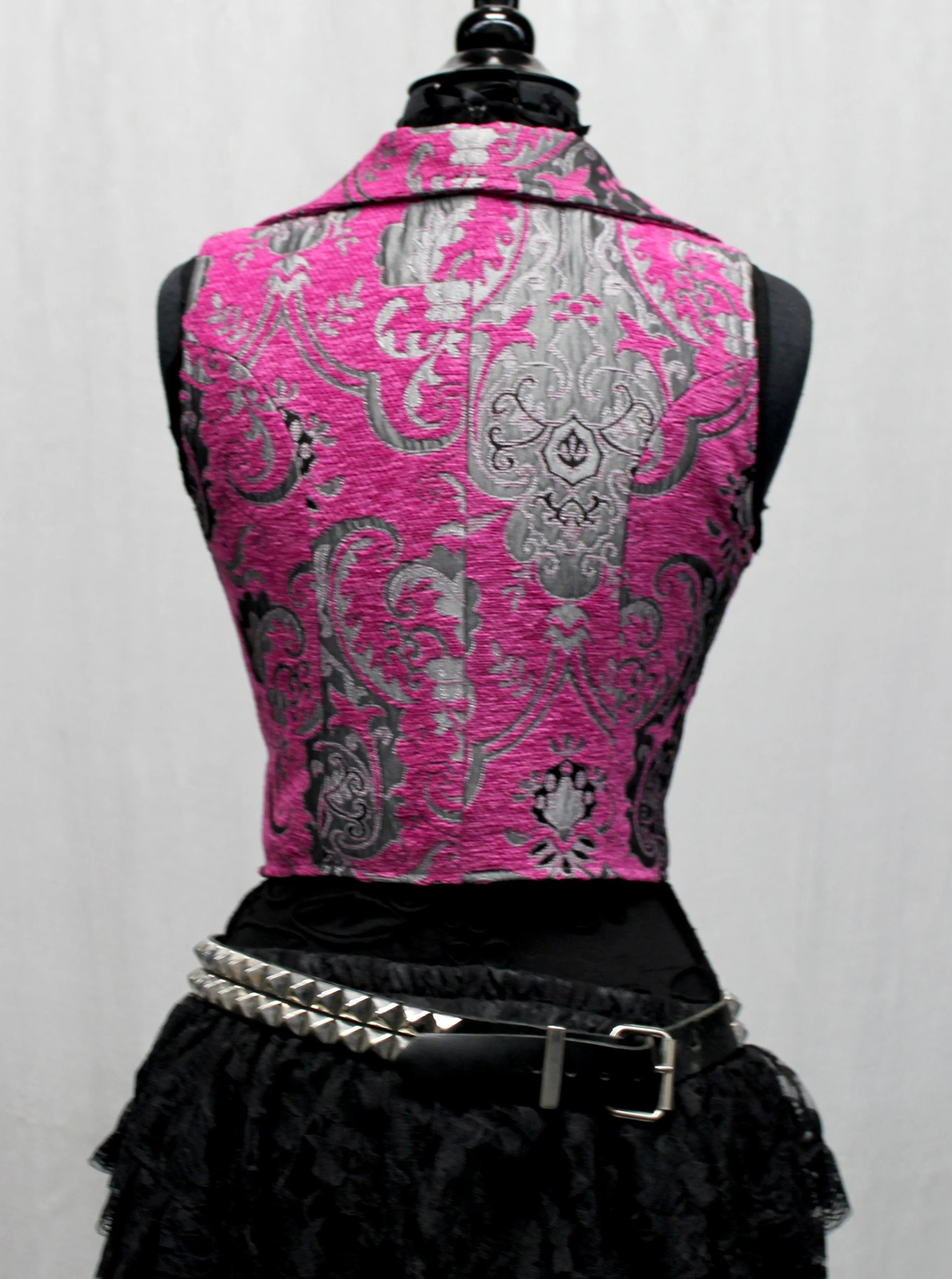 MARQUESA VEST - PINK/SILVER TAPESTRY - Image 6