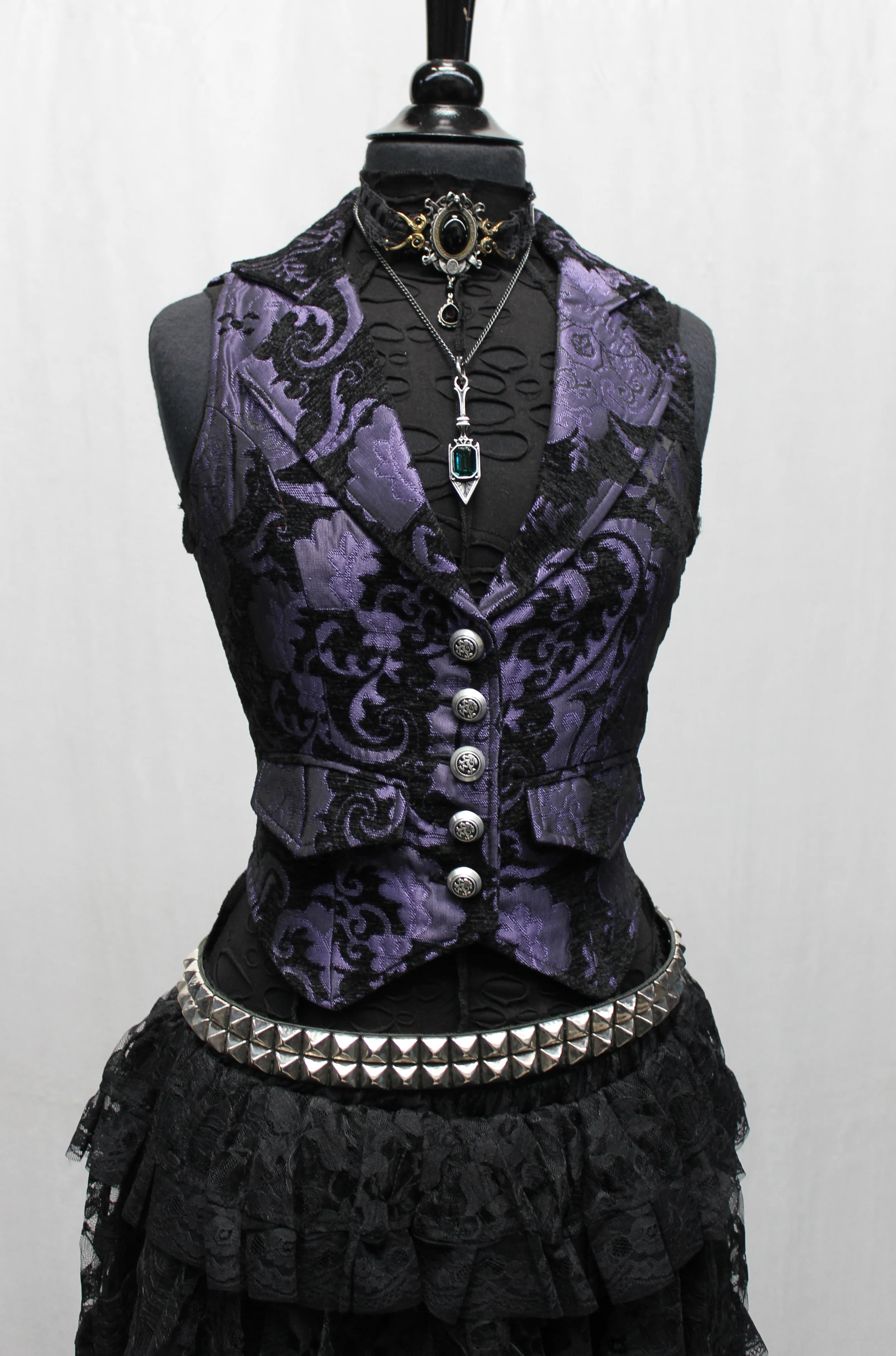 MARQUESA VEST - PURPLE/BLACK TAPESTRY - Image 4