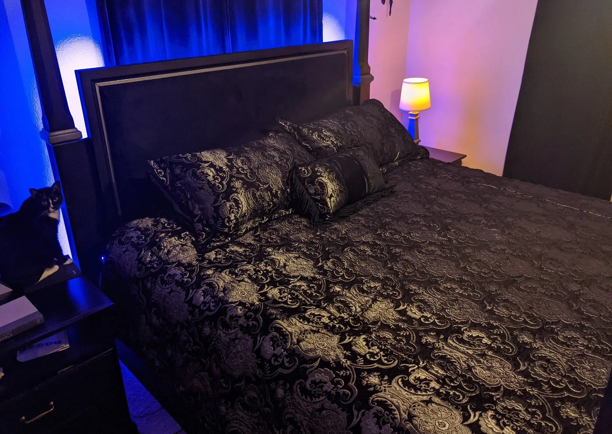 MEDIEVAL TAPESTRY DUVET AND PILLOW SET - SILVER/BLACK TAPESTRY - KING SIZE - Image 3