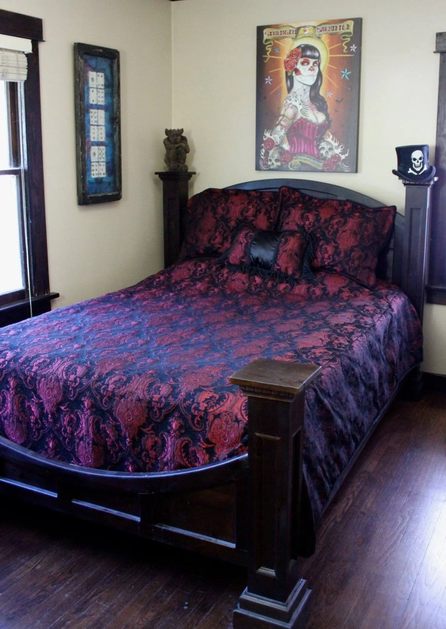 MEDIEVAL TAPESTRY DUVET AND PILLOW SET - RED/BLACK - QUEEN SIZE - Image 3