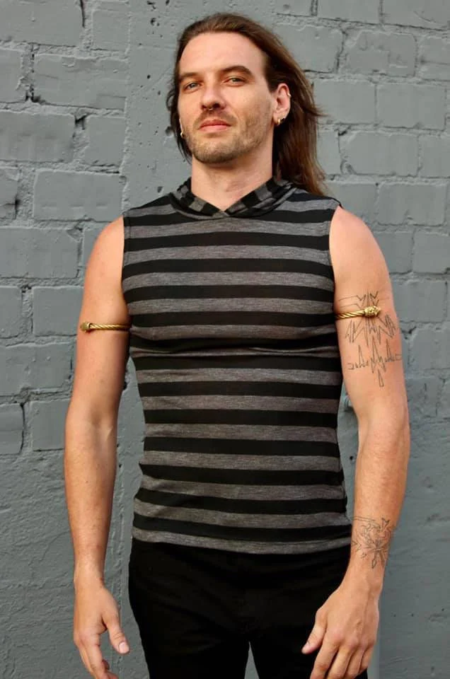MEN'S SLEEVELESS HOODIE T-SHIRT - PUNK BLACK/GREY STRIPE - Image 4
