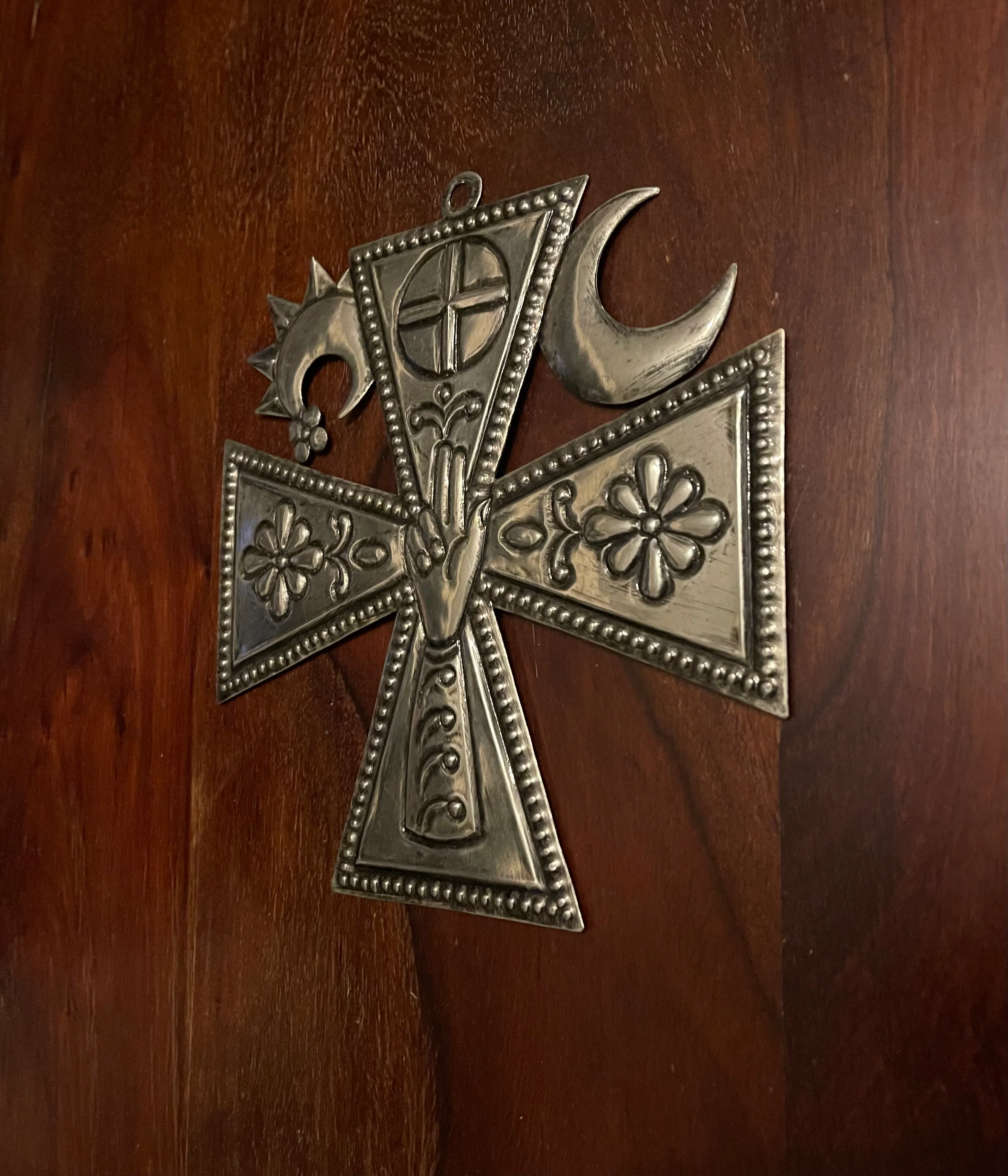 METAL MALTESE WALL CROSS - Image 2