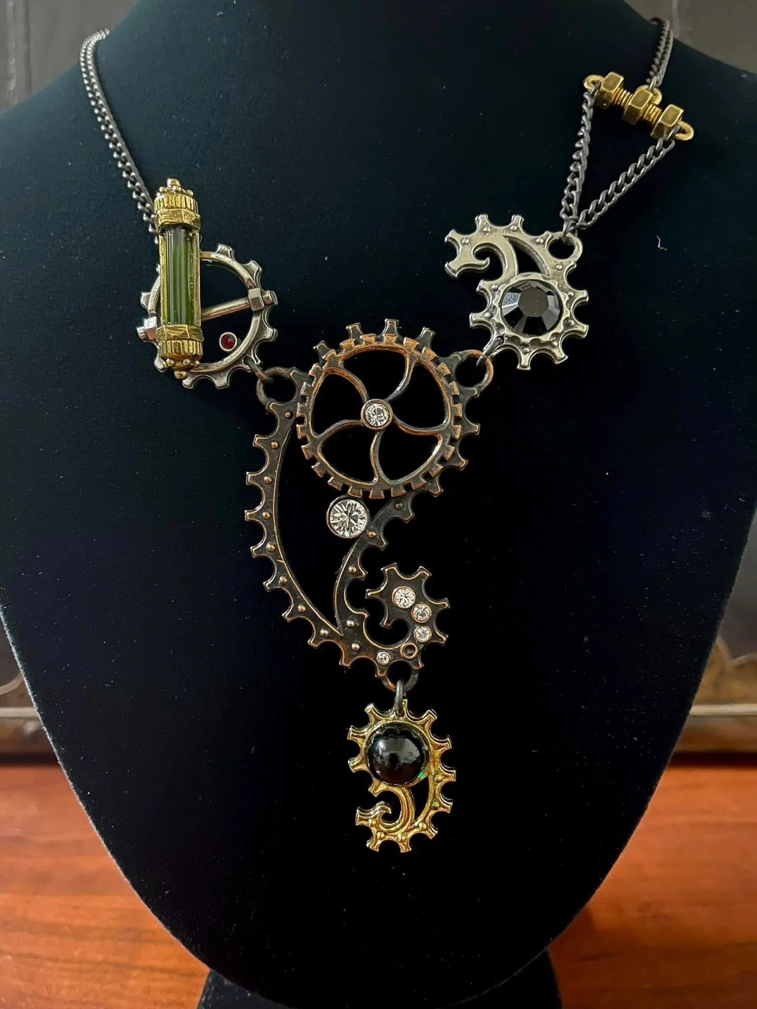 STEAMPUNK SCIENCE NECKLACE - Image 3