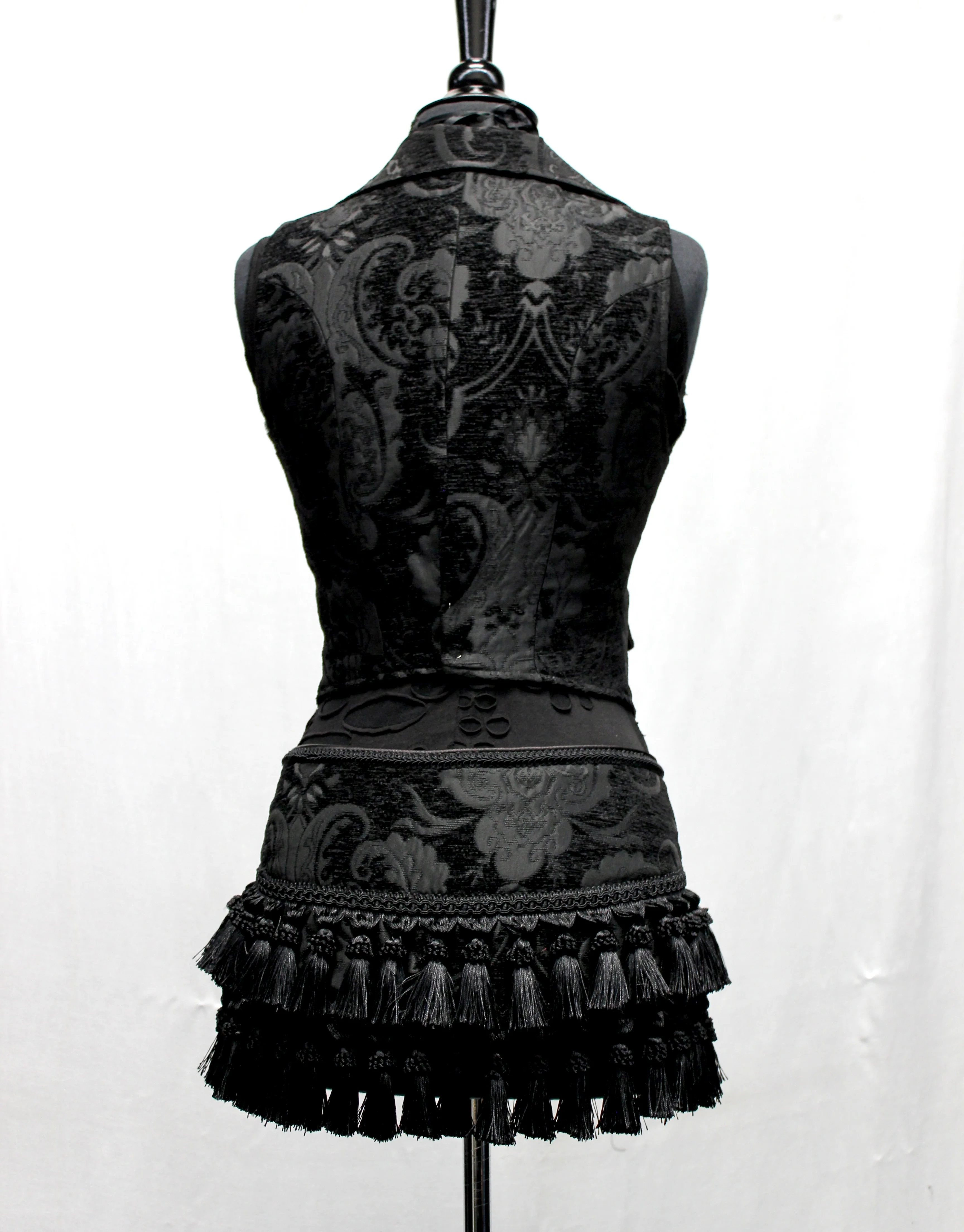 TASSEL SKIRT - BLACK TAPESTRY - Image 5