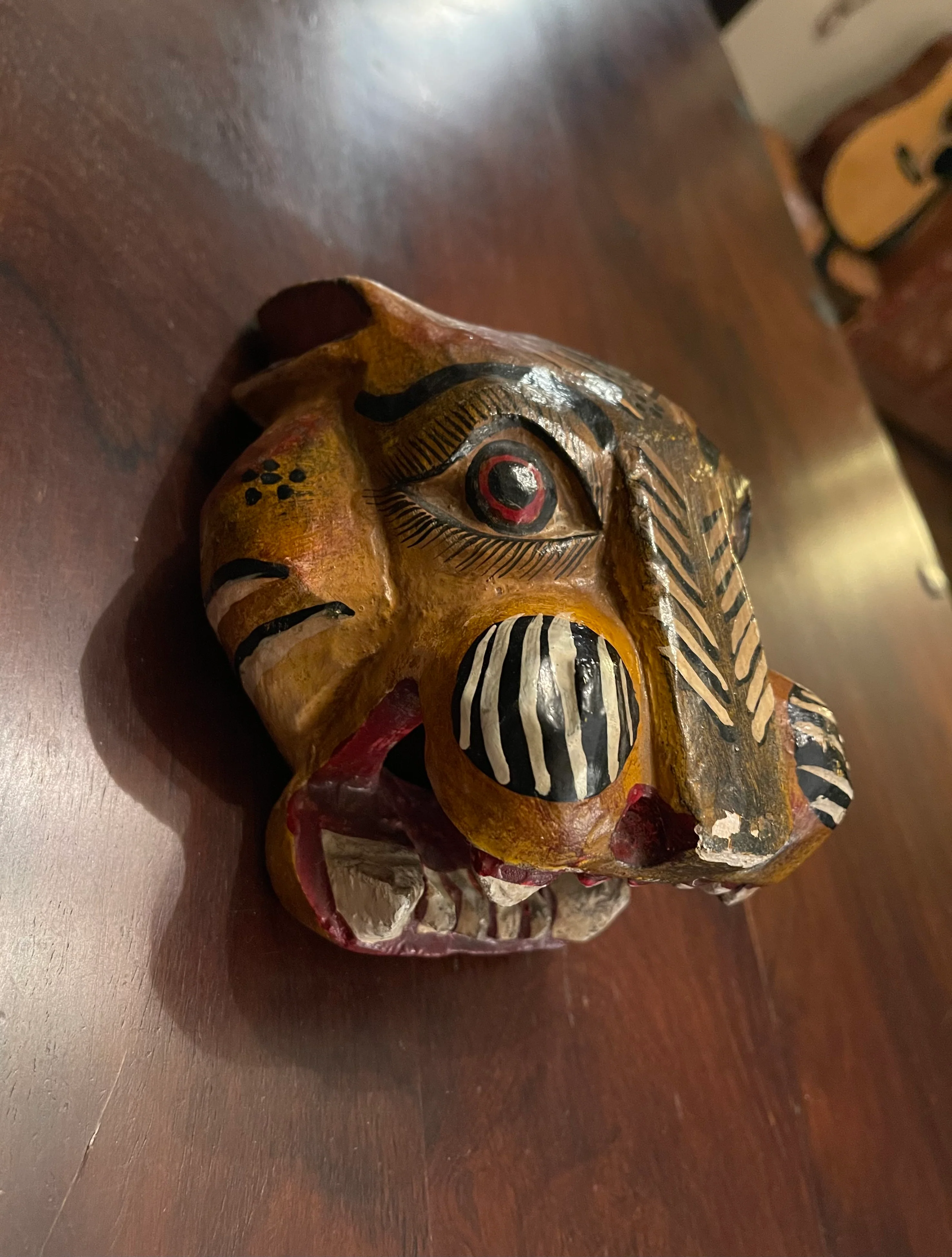 THE JAGUAR GOD - ANTIQUE WOODEN MASK - Image 4