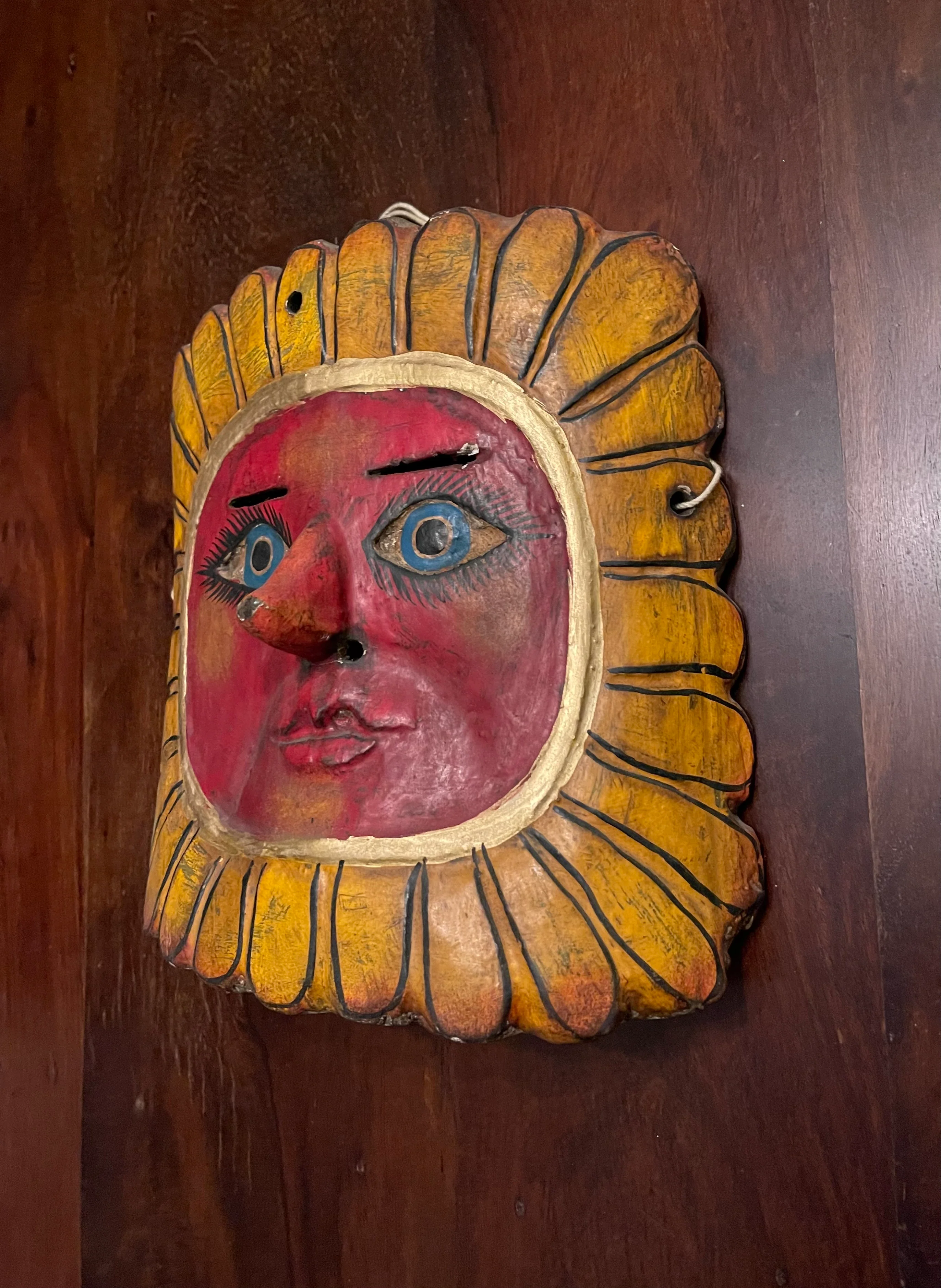 THE SUN - FEMALE - ANTIQUE WOODEN MASK - Image 2