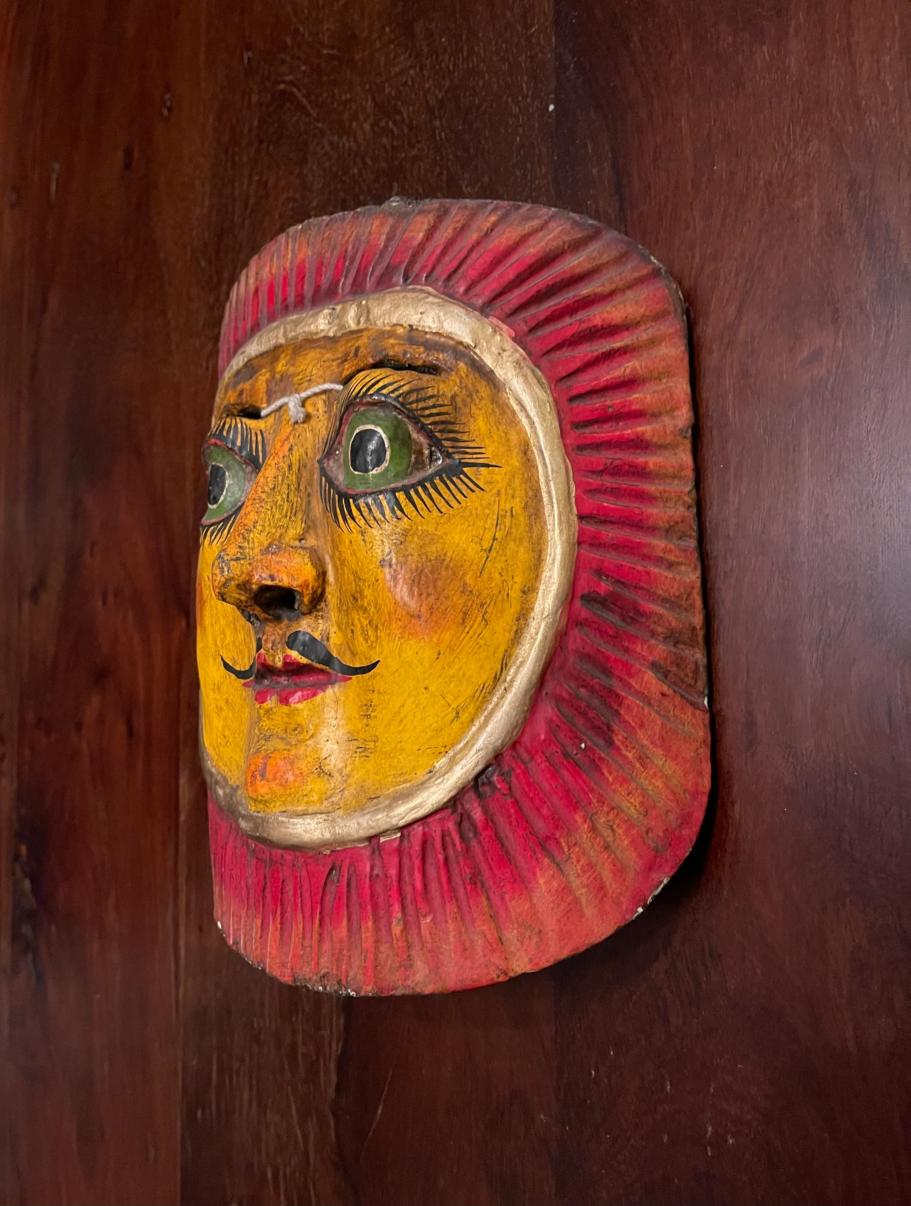 THE SUN - MALE - ANTIQUE WOODEN MASK - Image 2