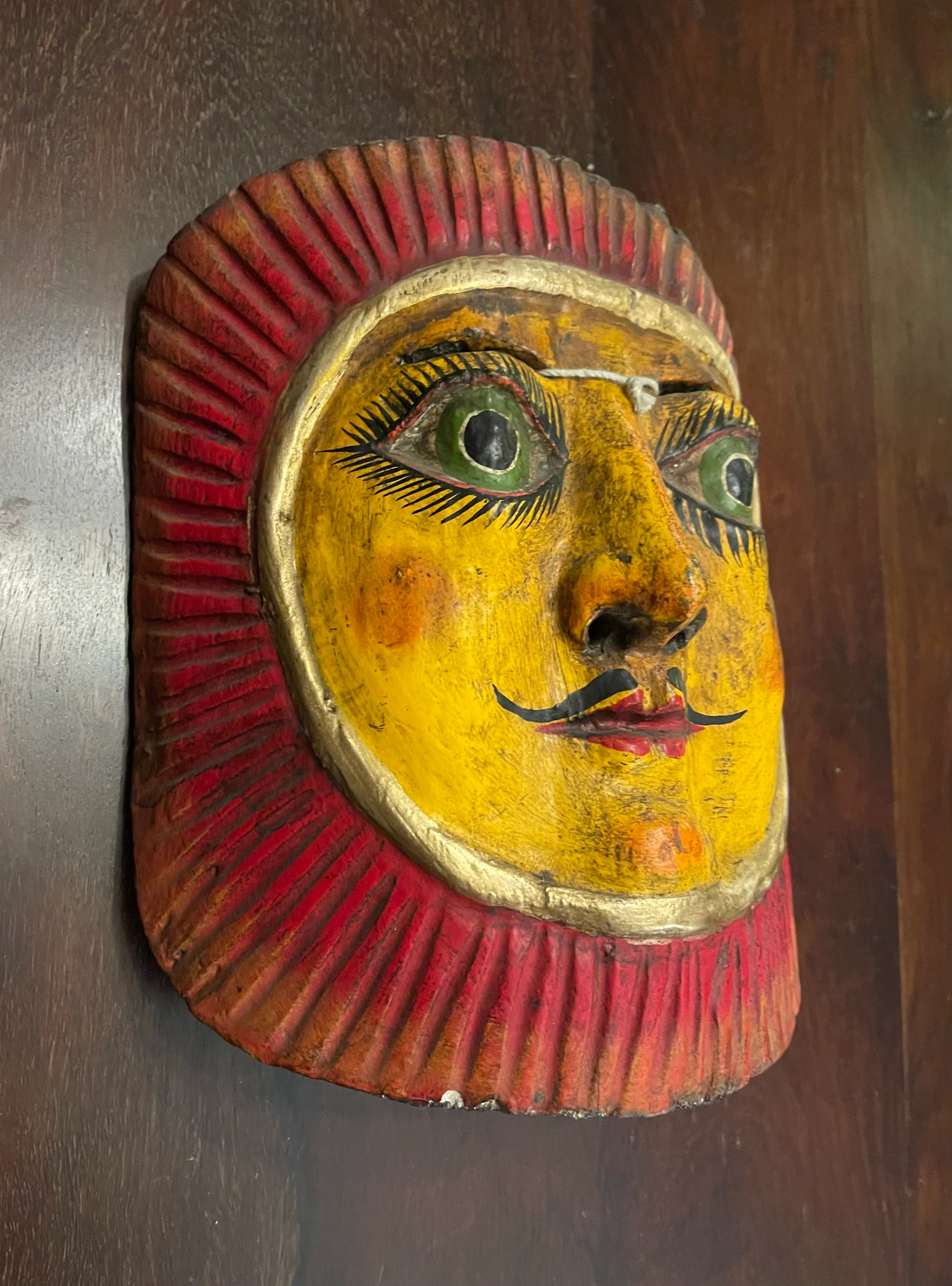 THE SUN - MALE - ANTIQUE WOODEN MASK - Image 3