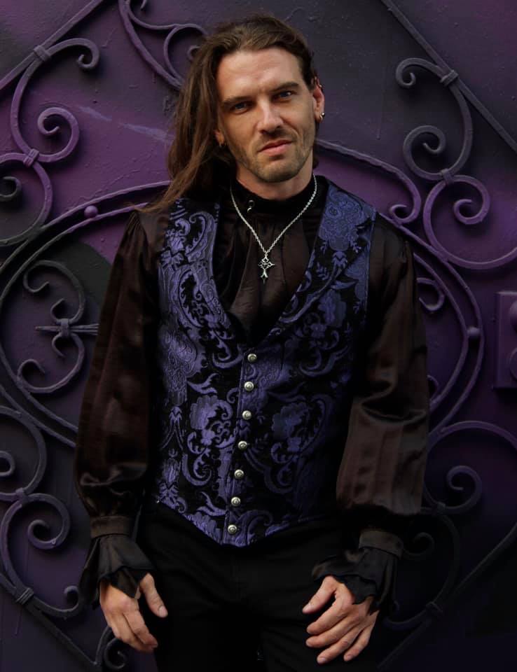 ARISTOCRAT VEST - PURPLE/BLACK TAPESTRY - Image 3