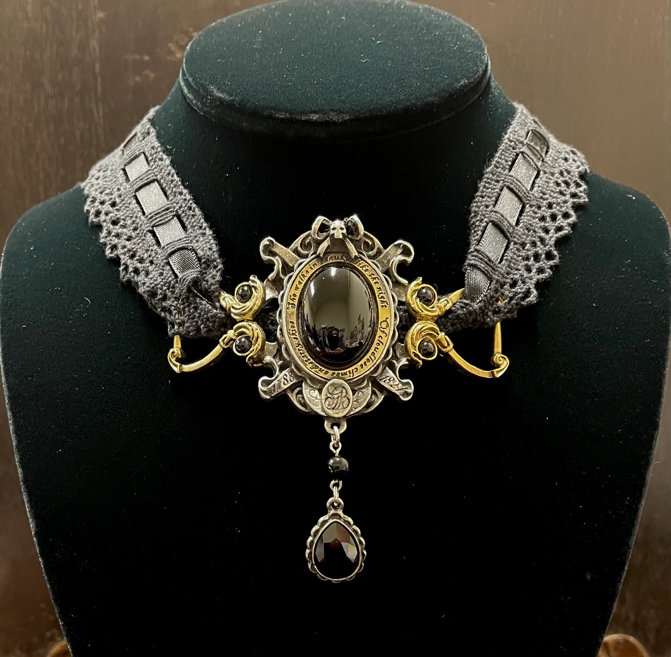 VICTORIAN HEROINE CHOKER - Image 2