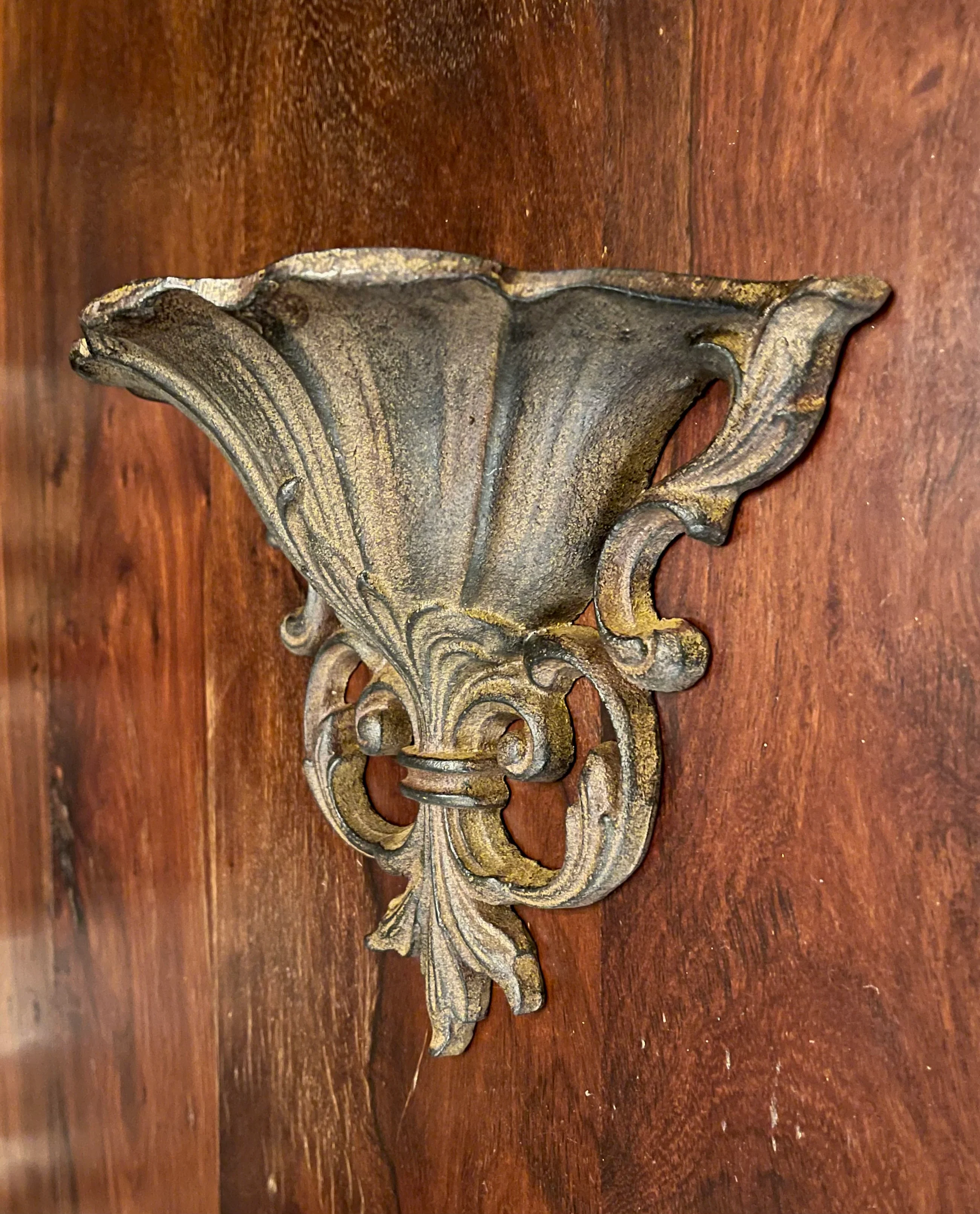 VICTORIAN WALL PLANTER - Image 2