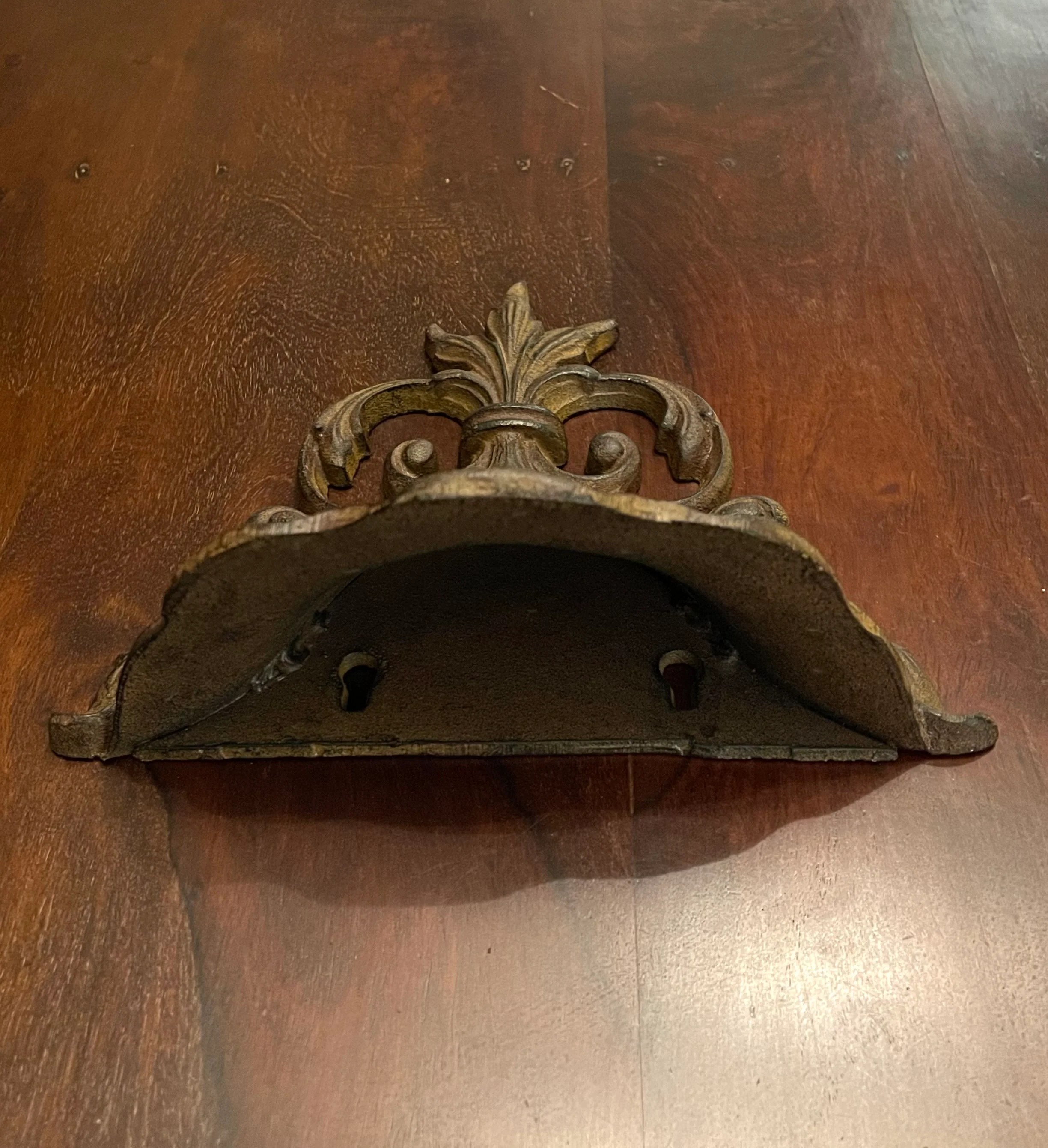 VICTORIAN WALL PLANTER - Image 3