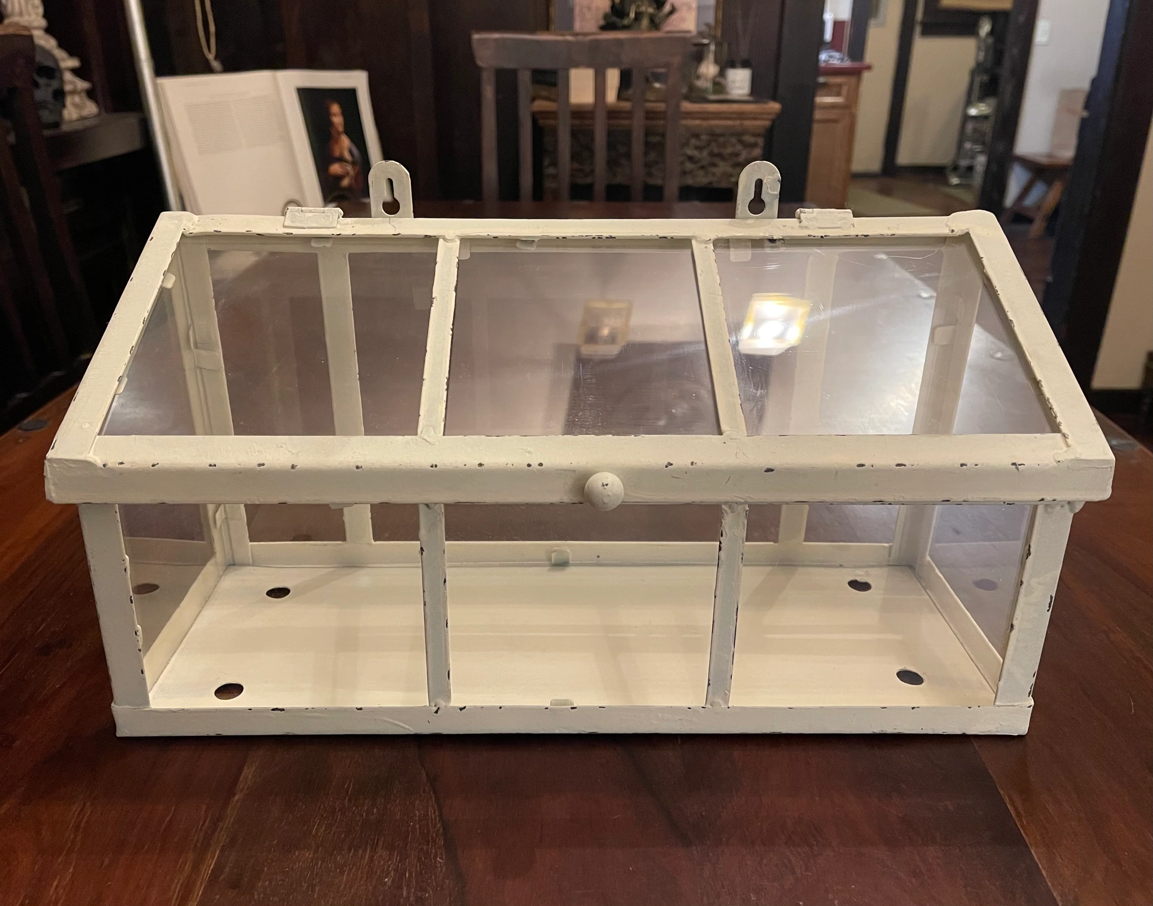 VICTORIAN WINDOW CASKET - Image 4