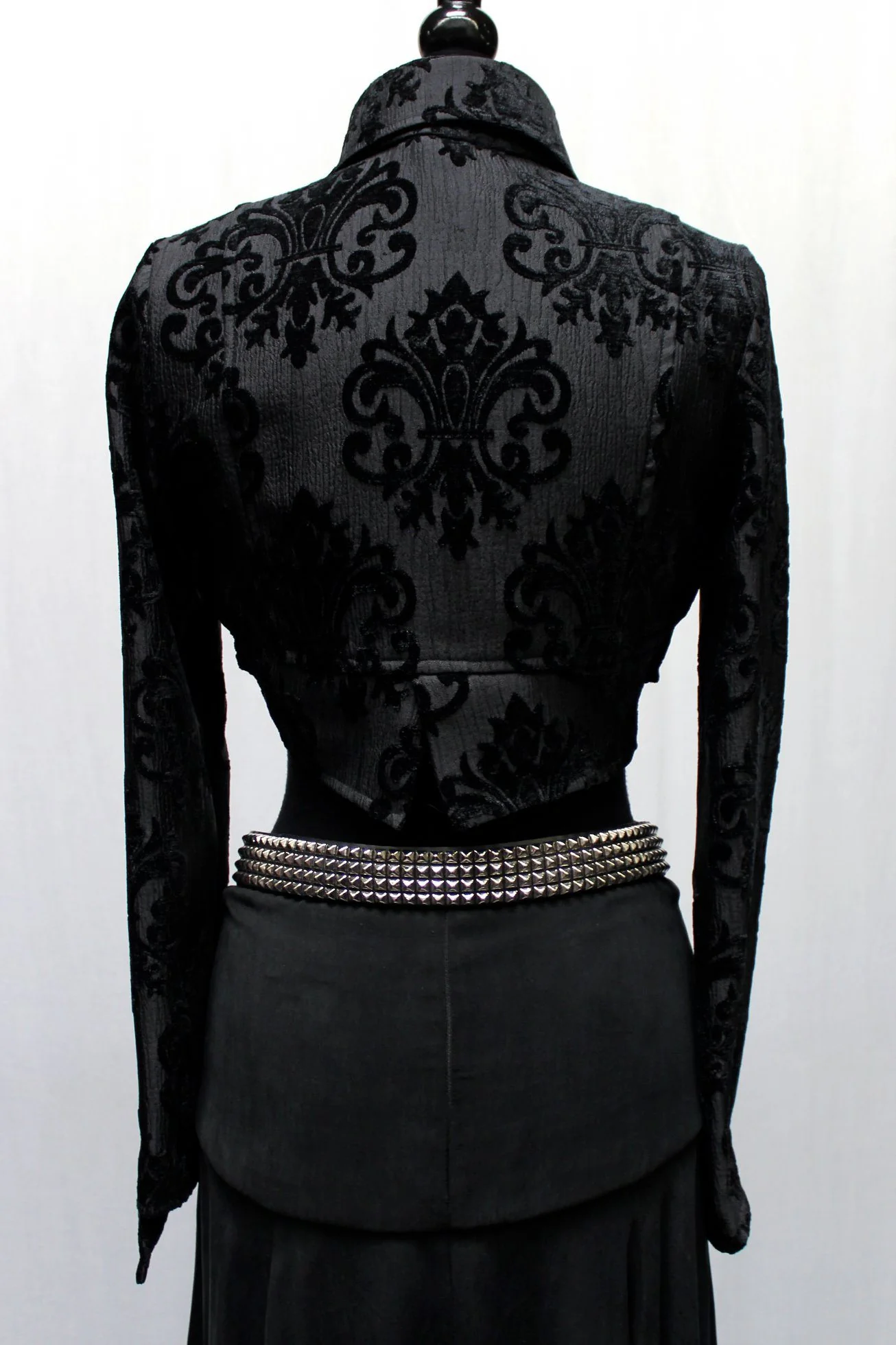 VILLAINESS JACKET - BLACK VELVET BROCADE - Image 5